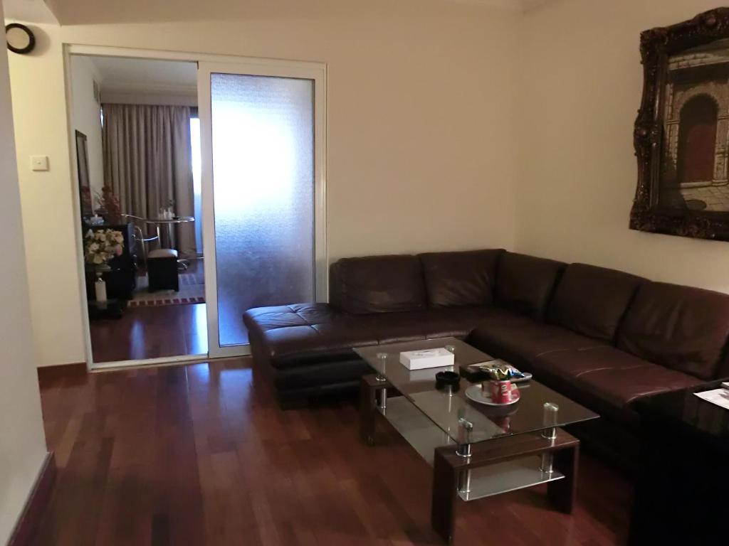 Al Muraqabat Plaza Hotel Apartments Dubai Exterior photo