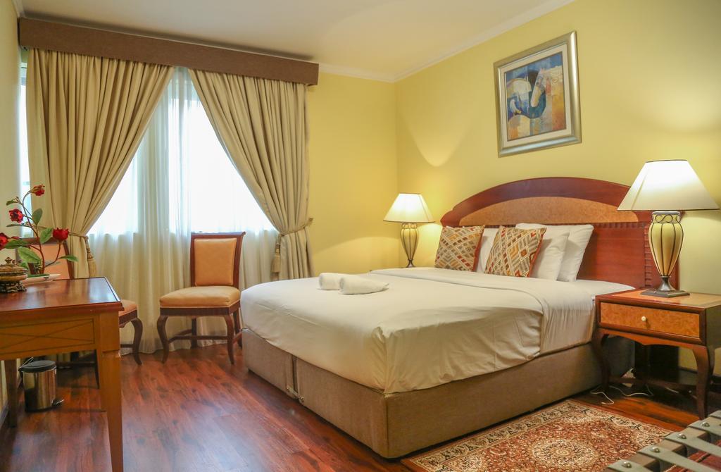 Al Muraqabat Plaza Hotel Apartments Dubai Exterior photo