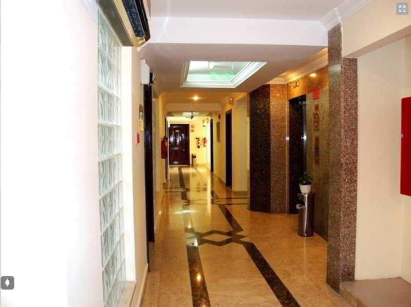 Al Muraqabat Plaza Hotel Apartments Dubai Exterior photo